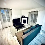 Apartment Duplex A Centre Chantilly